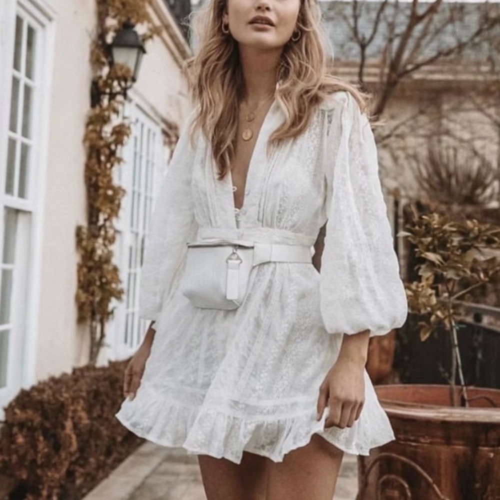 Boho chic white long sleeve dress